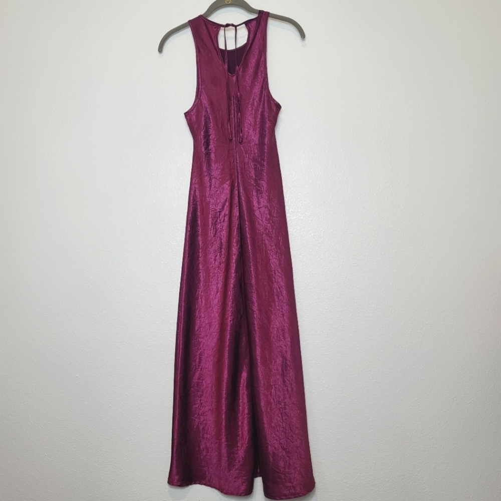 House Of Harlow 1960 Wine Satin Crinkled High-Neck Sleeveless Slip Dress - Picture 6 of 8